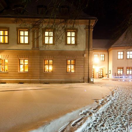 Klosterbraeuhaus Ursberg Exterior foto